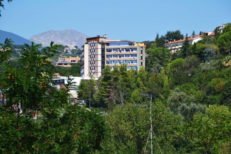 Hotel Michelangelo Teramo Zewnętrze zdjęcie